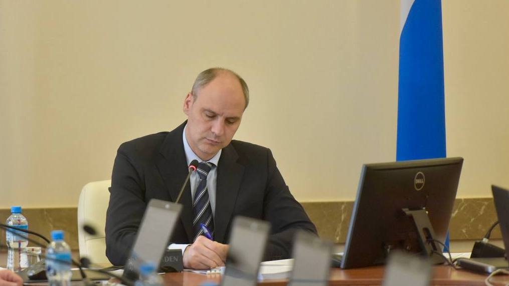 Паслер запретил продажу энергетиков в учреждениях для детей