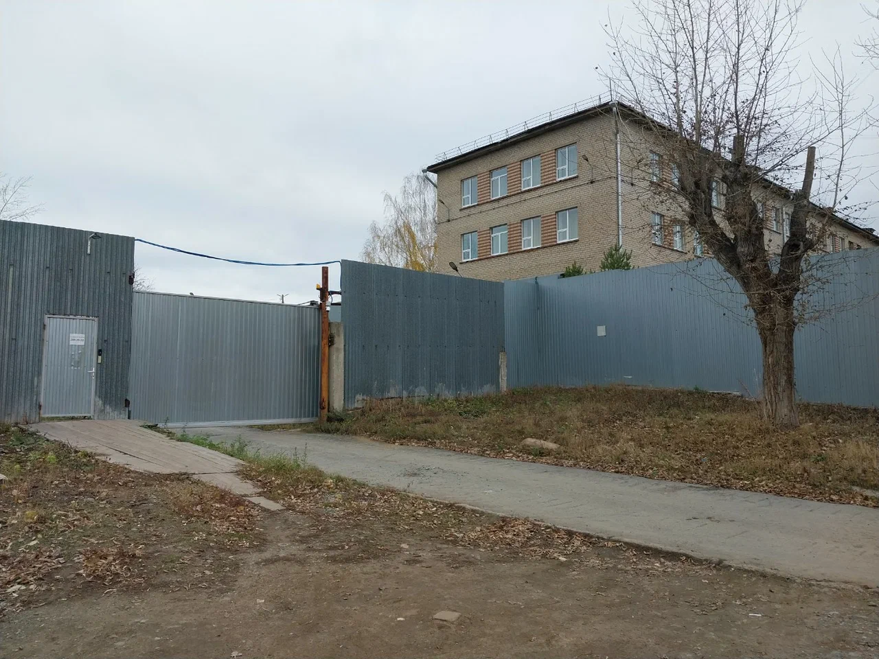 уральский банк реконструкции и развития. 124, магазин,,ковры". спецшкола екатеринбург. совкомбанк, екатеринбург, улица куйбышева, 44. жк монте кристо.