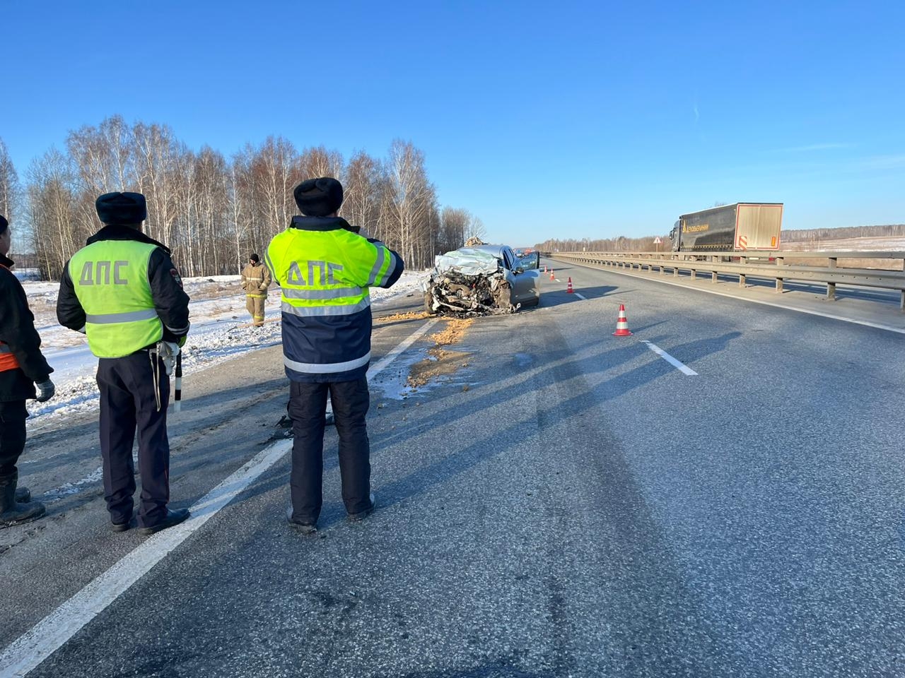 Двое человек погибли в дорожной аварии на трассе Екатеринбург-Тюмень -  ВЕДОМОСТИ Урал - Новости Екатеринбурга и Свердловской области сегодня