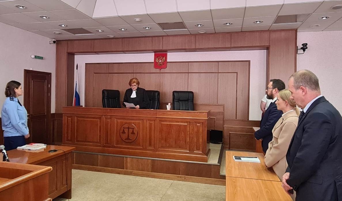 Прокурор запросил для жены экс-вице-губернатора Чемезовой 8 лет