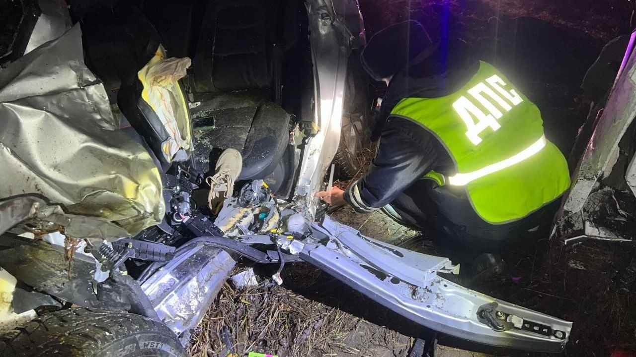 Детское кресло было в багажнике: новые подробности ДТП с гибелью семьи