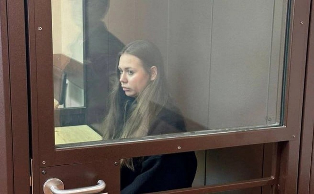 Суд дал стюардессе «Уральских авиалиний» семь лет колонии