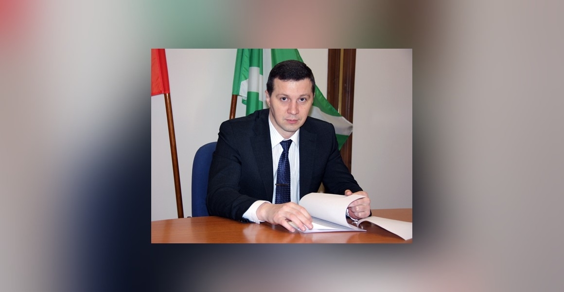      :   ,    .           -  