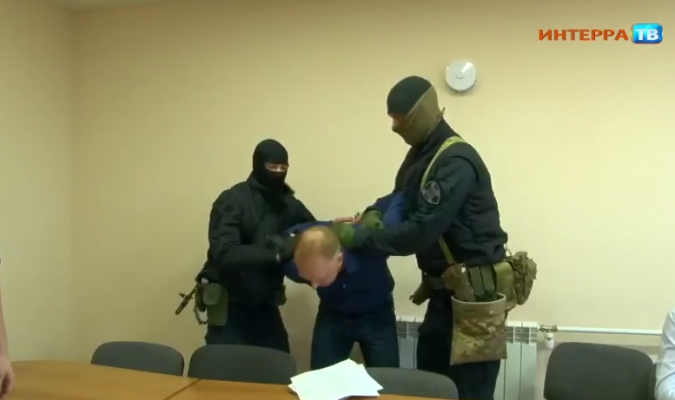 тридцать белых. 30 белых коней на 2 красных холмах. тридцать белых. тридцать белых коней на двух красных холмах хоббит. тридцать белых коней на красном холме.