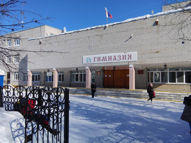 В Тобольске мигрант кинул петарду в избирательном участке - ВЕДОМОСТИ Урал - Новости Екатеринбурга и Свердловской области сегодня