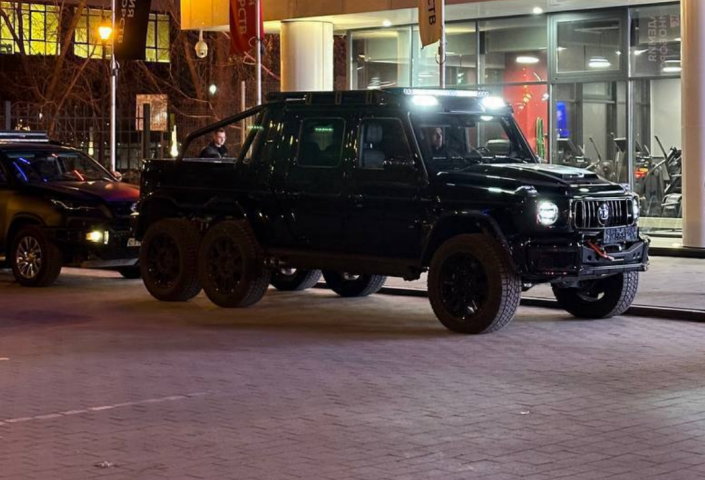 Эксклюзивный «Гелендваген 6x6» за 151 млн рублей замечен в Екатеринбурге - ВЕДОМОСТИ Урал - Новости Екатеринбурга и Свердловской области сегодня
