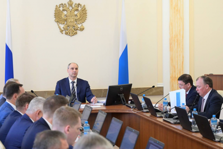 Первое заседание нового правительства Свердловской области: новые подходы и важные решения - ВЕДОМОСТИ Урал - Новости Екатеринбурга и Свердловской области сегодня
