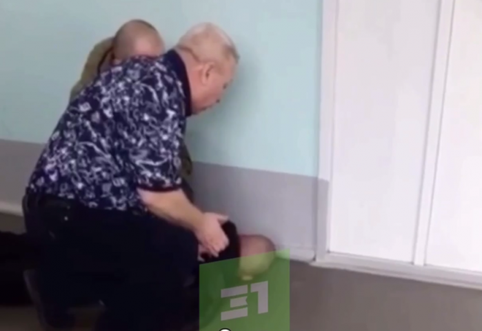 Наркоман с ножом напал на школу в Новосинеглазово - ВЕДОМОСТИ Урал - Новости Екатеринбурга и Свердловской области сегодня