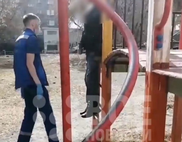 Трагедия на детской площадке произошла в Нижнем Тагиле - ВЕДОМОСТИ Урал - Новости Екатеринбурга и Свердловской области сегодня