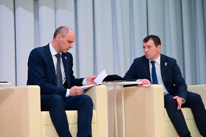 Денис Паслер утвердил новые льготы для молодых семей с детьми в Свердловской области - ВЕДОМОСТИ Урал - Новости Екатеринбурга и Свердловской области сегодня