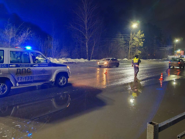 � ����������� �������� Renault �������� ���� 86-������ ����������� - ��������� ����