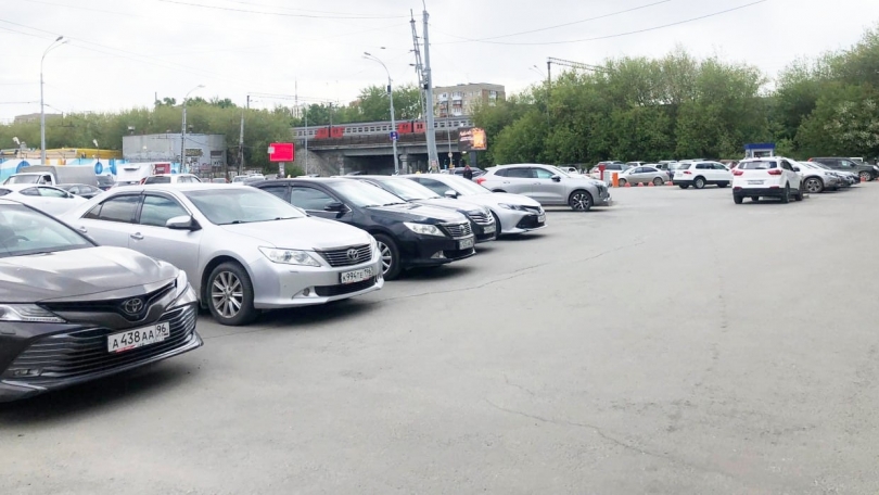 Житель Свердловской области вернул долг, отдав два авто - ВЕДОМОСТИ Урал - Новости Екатеринбурга и Свердловской области сегодня