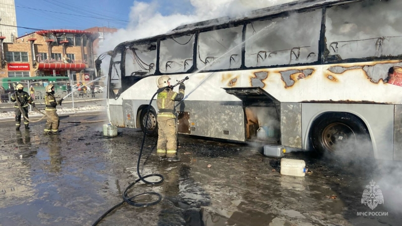Пожар на автовокзале в Екатеринбурге: автобус вспыхнул, но обошлось без жертв - ВЕДОМОСТИ Урал - Новости Екатеринбурга и Свердловской области сегодня