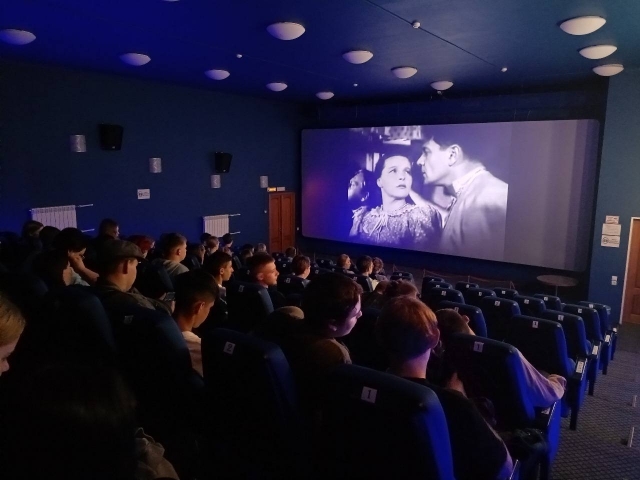 Киноленты памяти: Свердловская область отмечает 80-летие Победы масштабным киномарафоном - ВЕДОМОСТИ Урал - Новости Екатеринбурга и Свердловской области сегодня