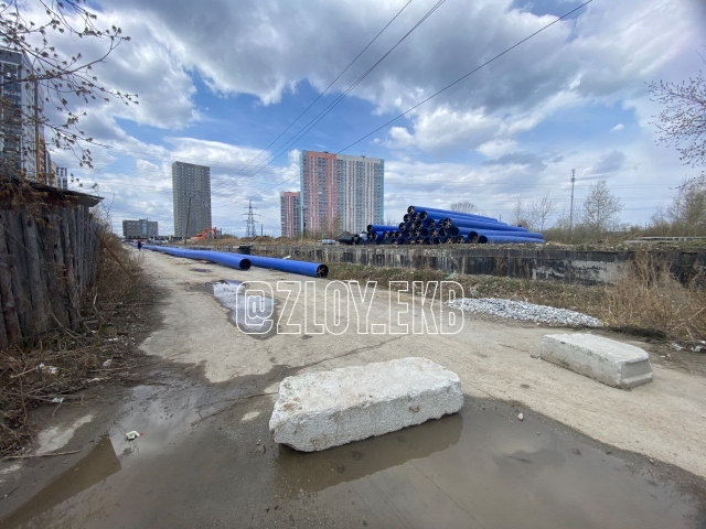 ЖК “Янтарная Долина” в транспортном коллапсе: жители Екатеринбурга жалуются на перекрытые дороги - ВЕДОМОСТИ Урал - Новости Екатеринбурга и Свердловской области сегодня