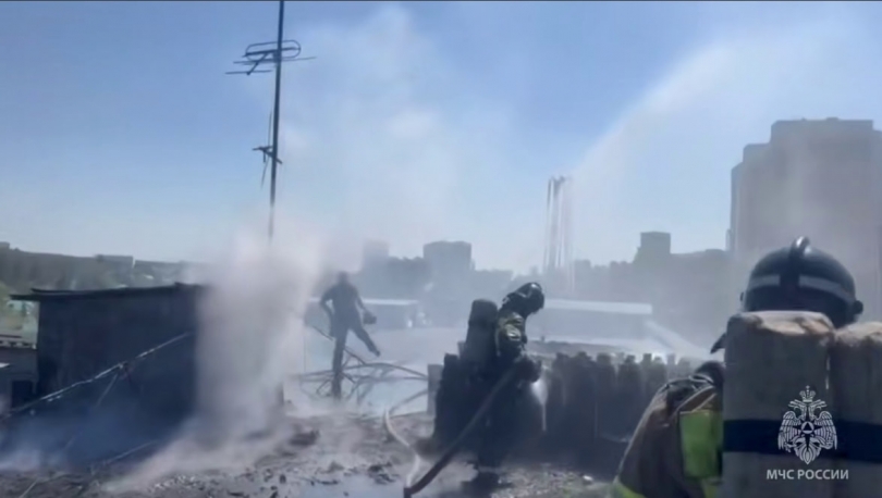 Екатеринбургские пожарные предотвратили взрыв на крыше пятиэтажки - Новости Свердловской области — последние события в Екатеринбурге и области