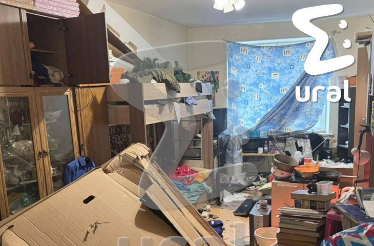 В Екатеринбурге братья сбежали от запершей их в захламленной квартире матери - ВЕДОМОСТИ Урал - Новости Екатеринбурга и Свердловской области сегодня