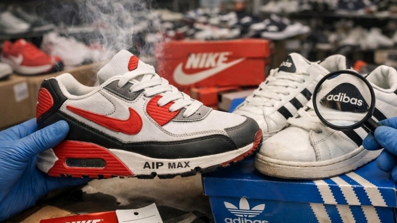 � �� ���� ������� �� ����� �� ����� ������������ ���� Nike � Adidas - ��������� ����