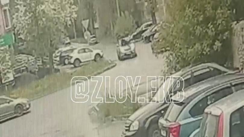 Очередное ДТП с участием самокатчика зафиксировали в Екатеринбурге - Новости Свердловской области — последние события в Екатеринбурге и области