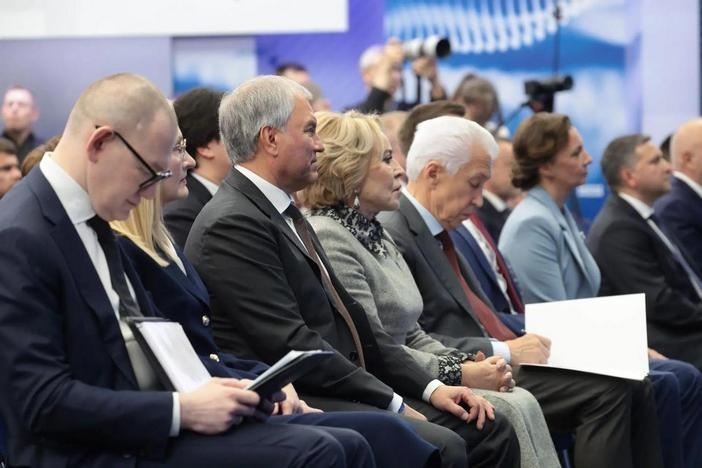 ��� ������ ����� ������� � �������: � ������� ������ 349 �������� - ��������� ����