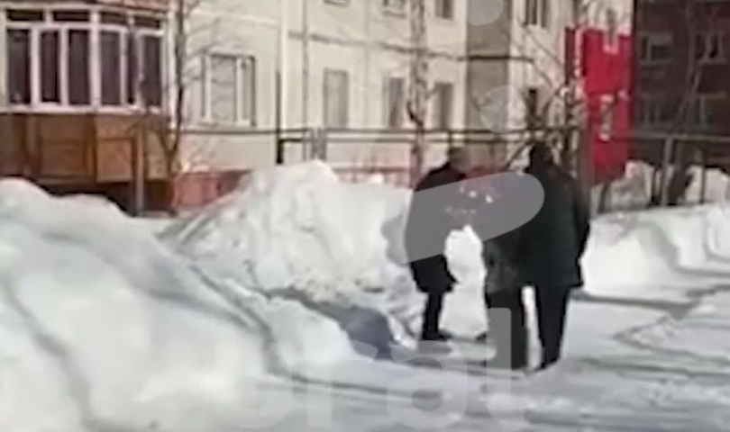          ,     -   -      